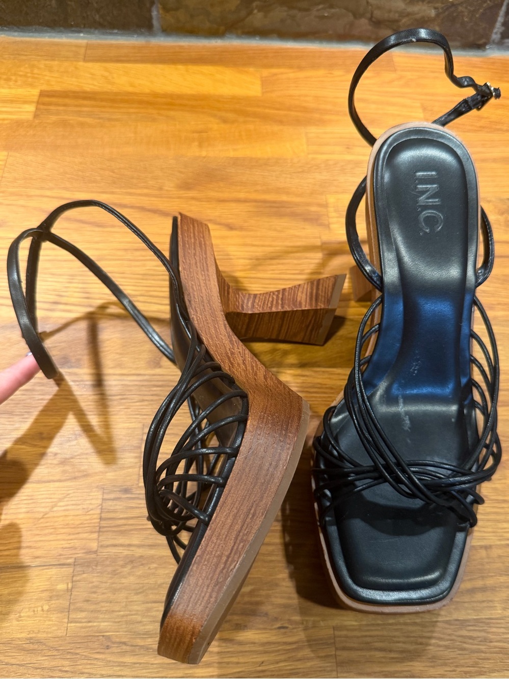 INC International Concepts Black Strappy Wood-Effect Block Heel Sandals size 9